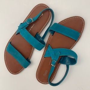 NWOT Turquoise blue GAP sandals
